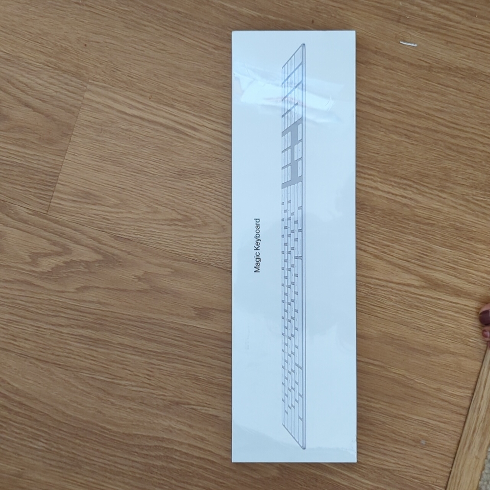 Apple magic keyboard brand new in box bnwt nwt
